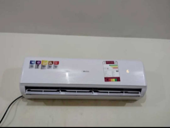 Air Conditioners Hisense  Remote Included  Warranty  With Delivery  With Installation