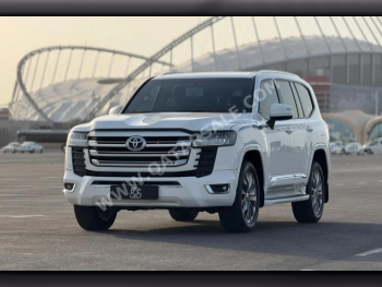 Toyota  Land Cruiser  GXR  2023  Automatic  93,000 Km  6 Cylinder  Four Wheel Drive (4WD)  SUV  White  With Warranty