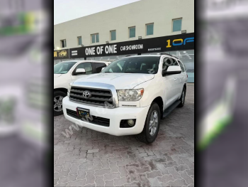 Toyota  Sequoia  SR5  2012  Automatic  420,000 Km  8 Cylinder  Four Wheel Drive (4WD)  SUV  White