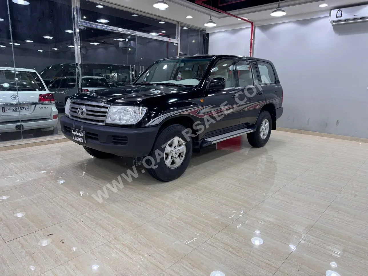 تويوتا  لاند كروزر  جي اكس  2006  عادي  350,000 كم  6 سلندر  دفع رباعي  اس يو في  أسود