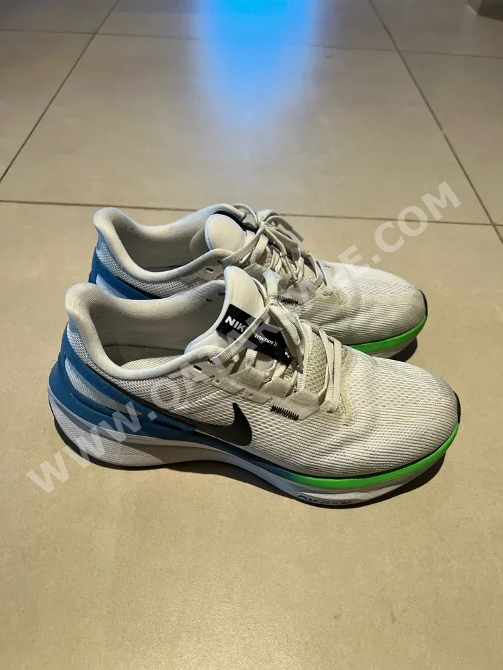 Shoes Nike  White Size 42  Men
