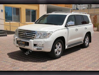 Toyota  Land Cruiser  VXR  2011  Automatic  173,000 Km  8 Cylinder  Four Wheel Drive (4WD)  SUV  White