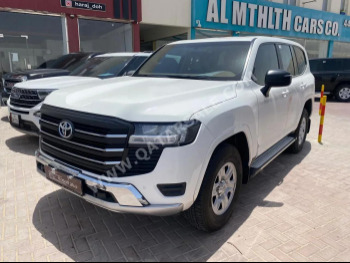 Toyota  Land Cruiser  GX  2023  Automatic  65,000 Km  6 Cylinder  Four Wheel Drive (4WD)  SUV  White  With Warranty