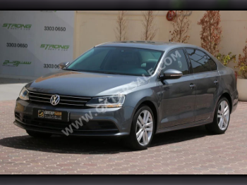 Volkswagen  Jetta  2016  Automatic  115,000 Km  5 Cylinder  Front Wheel Drive (FWD)  Sedan  Gray
