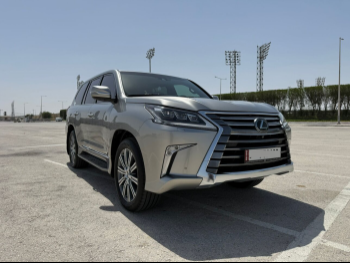 Lexus  LX  570  2017  Automatic  130,000 Km  8 Cylinder  Four Wheel Drive (4WD)  SUV  Sonic Titanium