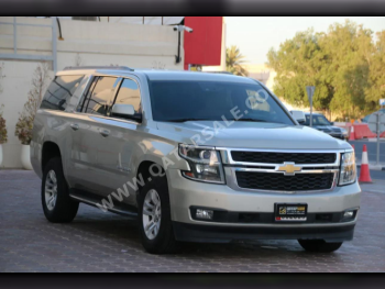 Chevrolet  Suburban  2016  Automatic  118,839 Km  8 Cylinder  Four Wheel Drive (4WD)  SUV  Gold