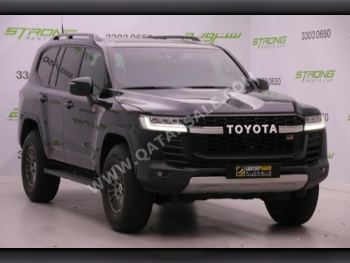 Toyota  Land Cruiser  GR Sport Twin Turbo  2022  Automatic  104,000 Km  6 Cylinder  Four Wheel Drive (4WD)  SUV  Black