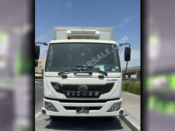 Eicher  Bus  4 Cylinder  Truck  White  2021
