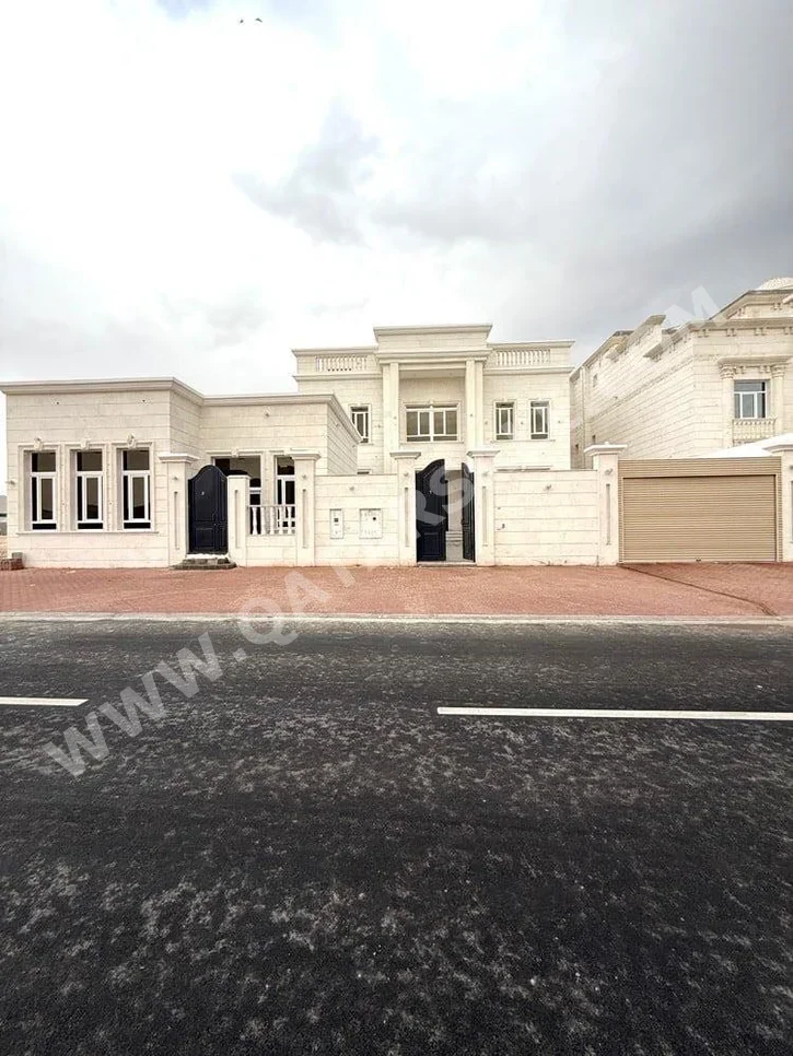 Family Residential  - Not Furnished  - Al Rayyan  - Al Themaid  - 7 Bedrooms