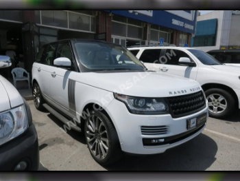 Land Rover  Range Rover  Vogue Super charged  2014  Automatic  249,000 Km  8 Cylinder  Four Wheel Drive (4WD)  SUV  White