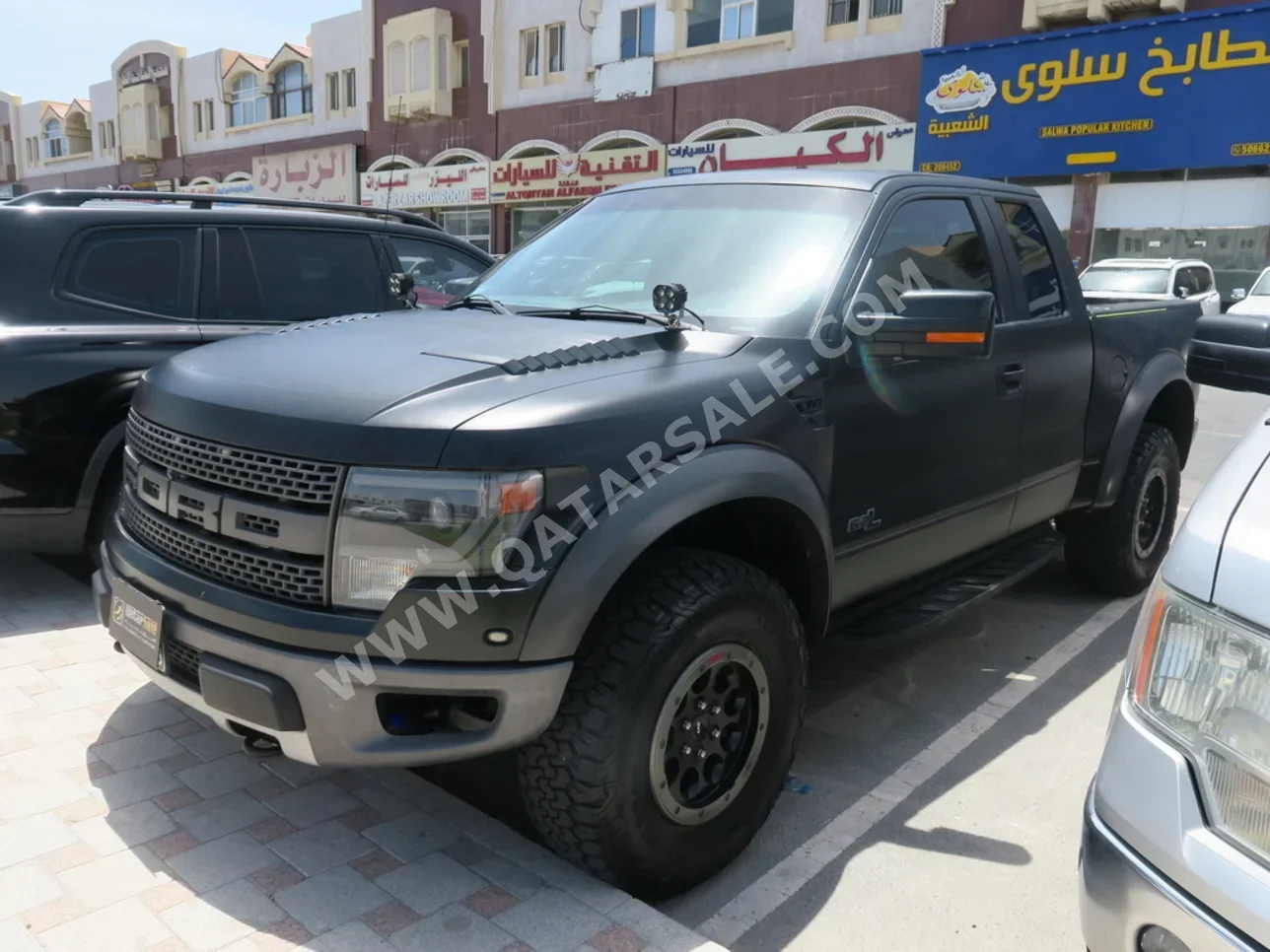 Ford  Raptor  2014  Automatic  190,000 Km  6 Cylinder  Four Wheel Drive (4WD)  Pick Up  Black