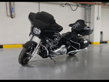 Harley Davidson  Street Glide -  2024 - Color Black -  Warranty