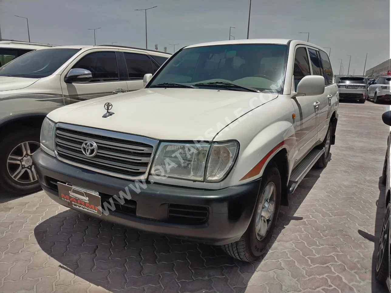 Toyota  Land Cruiser  GX  2004  Manual  341,000 Km  6 Cylinder  Four Wheel Drive (4WD)  SUV  White
