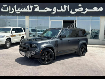 Land Rover  Defender  2023  Automatic  21,000 Km  6 Cylinder  Four Wheel Drive (4WD)  SUV  Black  With Warranty