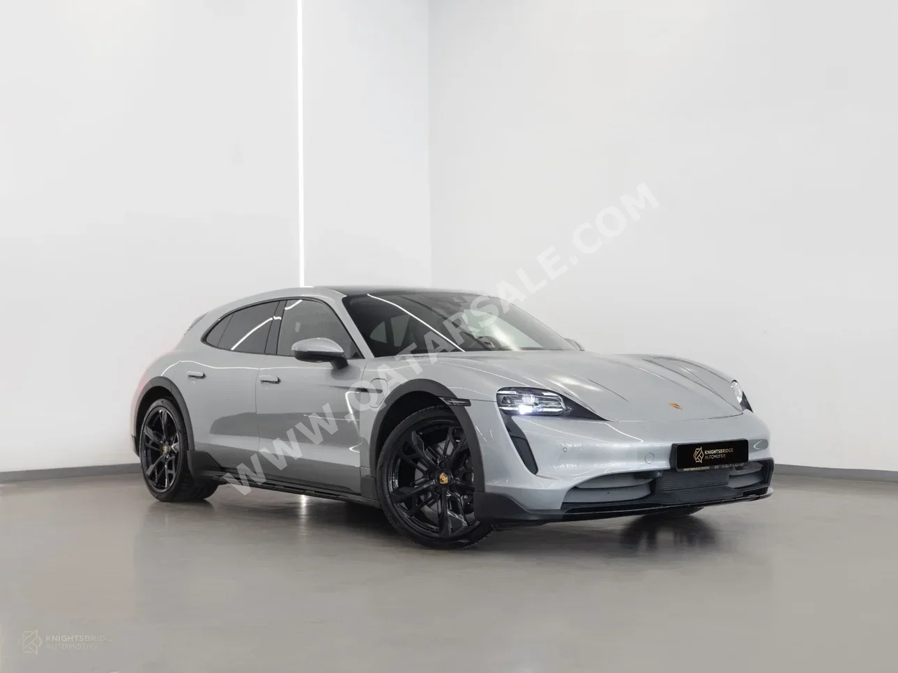 Porsche  Taycan  4 Cross Turismo  2023  Automatic  14,800 Km  0 Cylinder  All Wheel Drive (AWD)  Hatchback  Silver  With Warranty