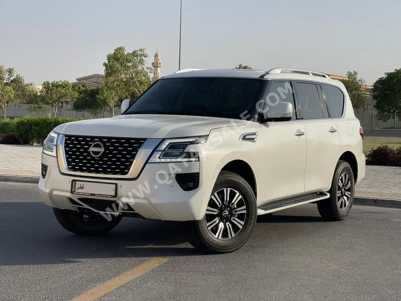 نيسان  باترول  اس اي  2023  اوتوماتيك  83,000 كم  6 سلندر  دفع رباعي  اس يو في  أبيض  تحت الضمان