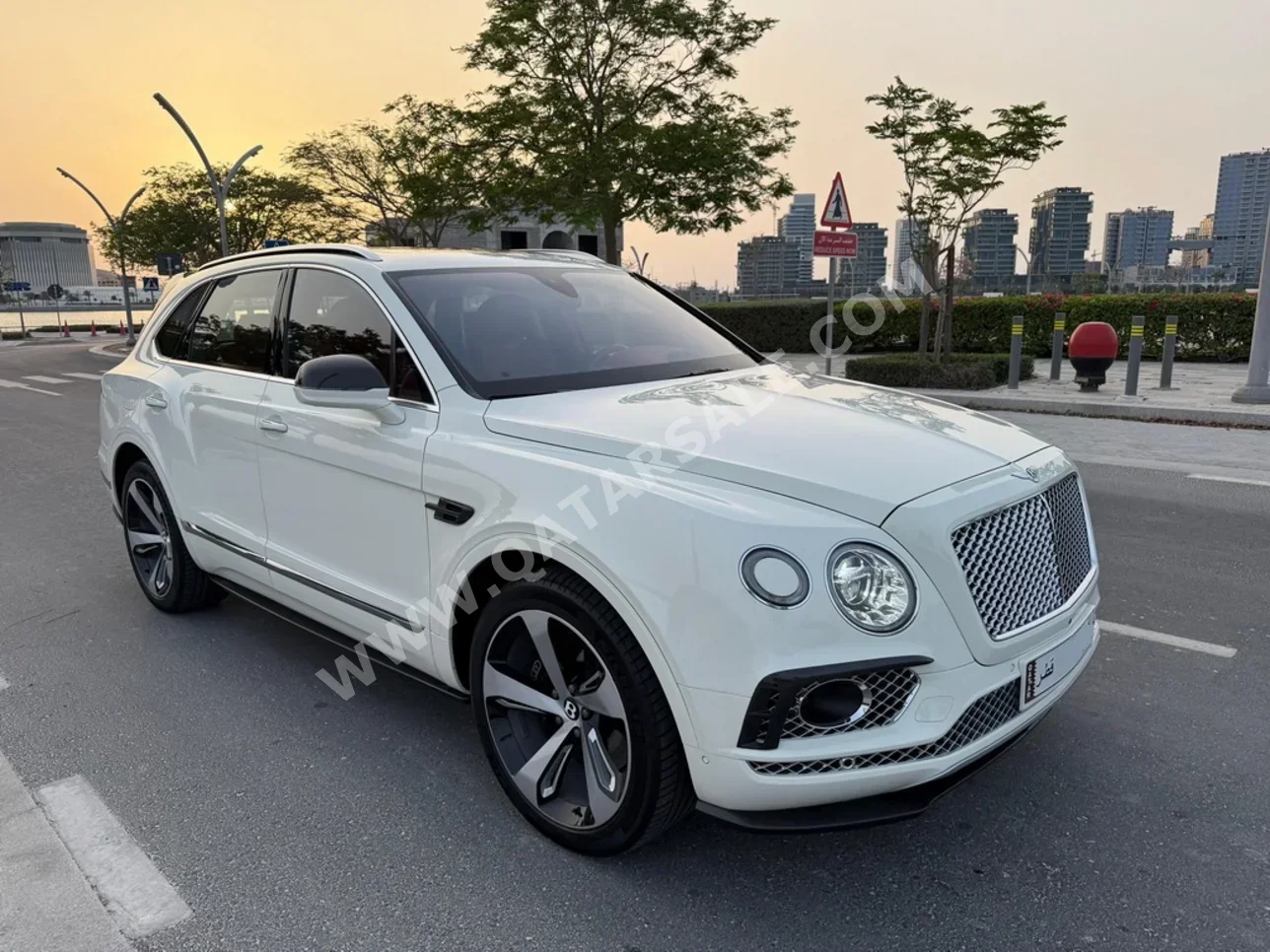 Bentley  Bentayga  2018  Automatic  66,000 Km  12 Cylinder  Four Wheel Drive (4WD)  SUV  White