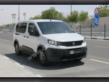 Peugeot  Rifter  2024  Manual  18,000 Km  4 Cylinder  Front Wheel Drive (FWD)  Van / Bus  White  With Warranty