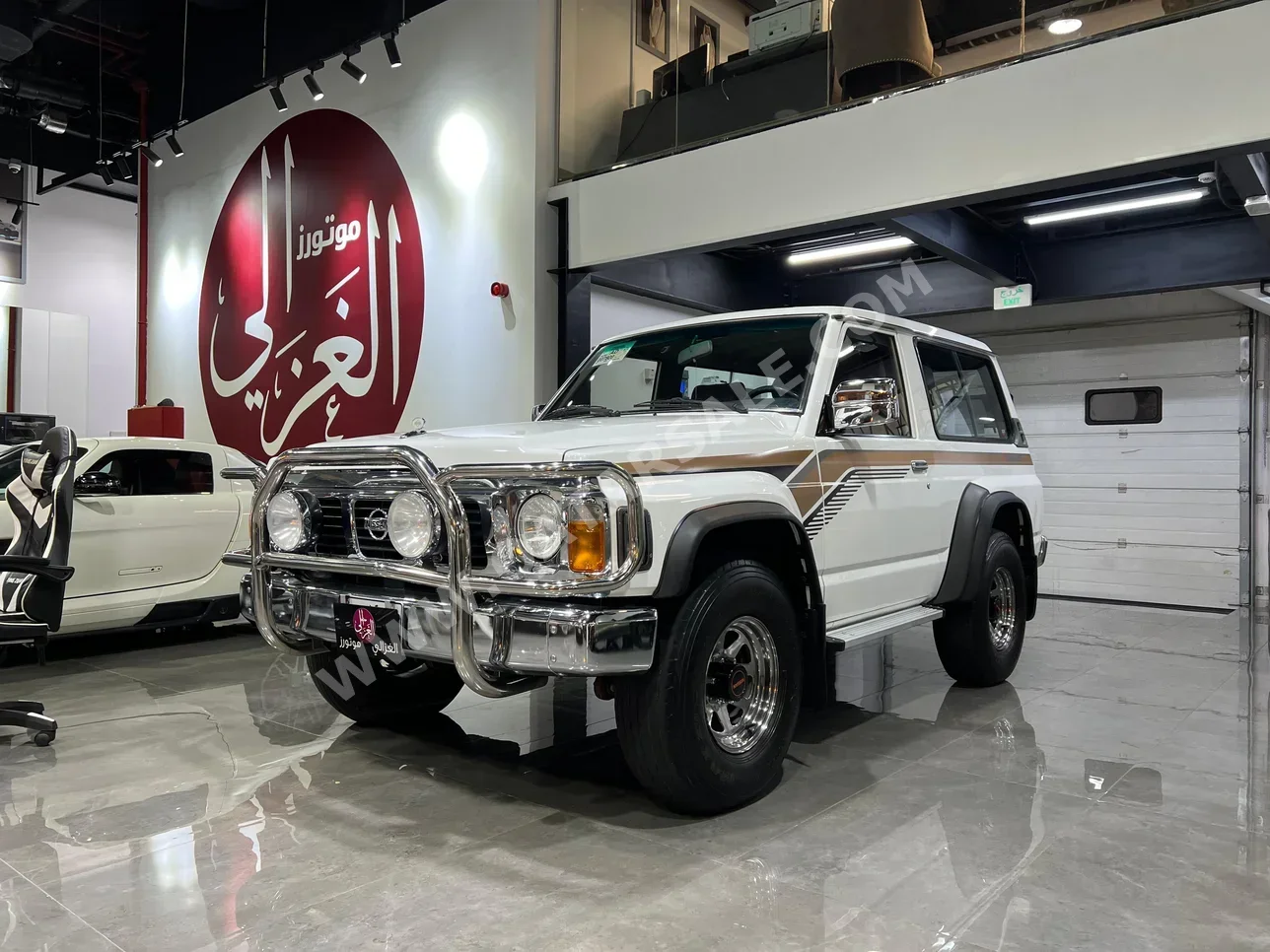 Nissan  Patrol  Safari  1993  Manual  117,000 Km  6 Cylinder  Four Wheel Drive (4WD)  SUV  White