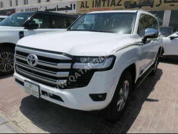 Toyota  Land Cruiser  VX Twin Turbo  2025  Automatic  0 Km  6 Cylinder  Four Wheel Drive (4WD)  SUV  White  With Warranty