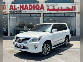 Lexus  LX  570  2014  Automatic  188,000 Km  8 Cylinder  Four Wheel Drive (4WD)  SUV  White