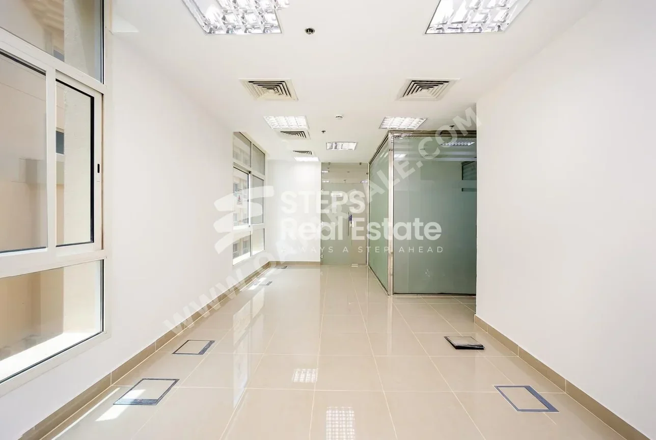 Commercial Offices - Not Furnished  - Doha  - Umm Ghuwailina