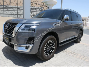 Nissan  Patrol  Platinum  2022  Automatic  131,000 Km  6 Cylinder  Four Wheel Drive (4WD)  SUV  Gray