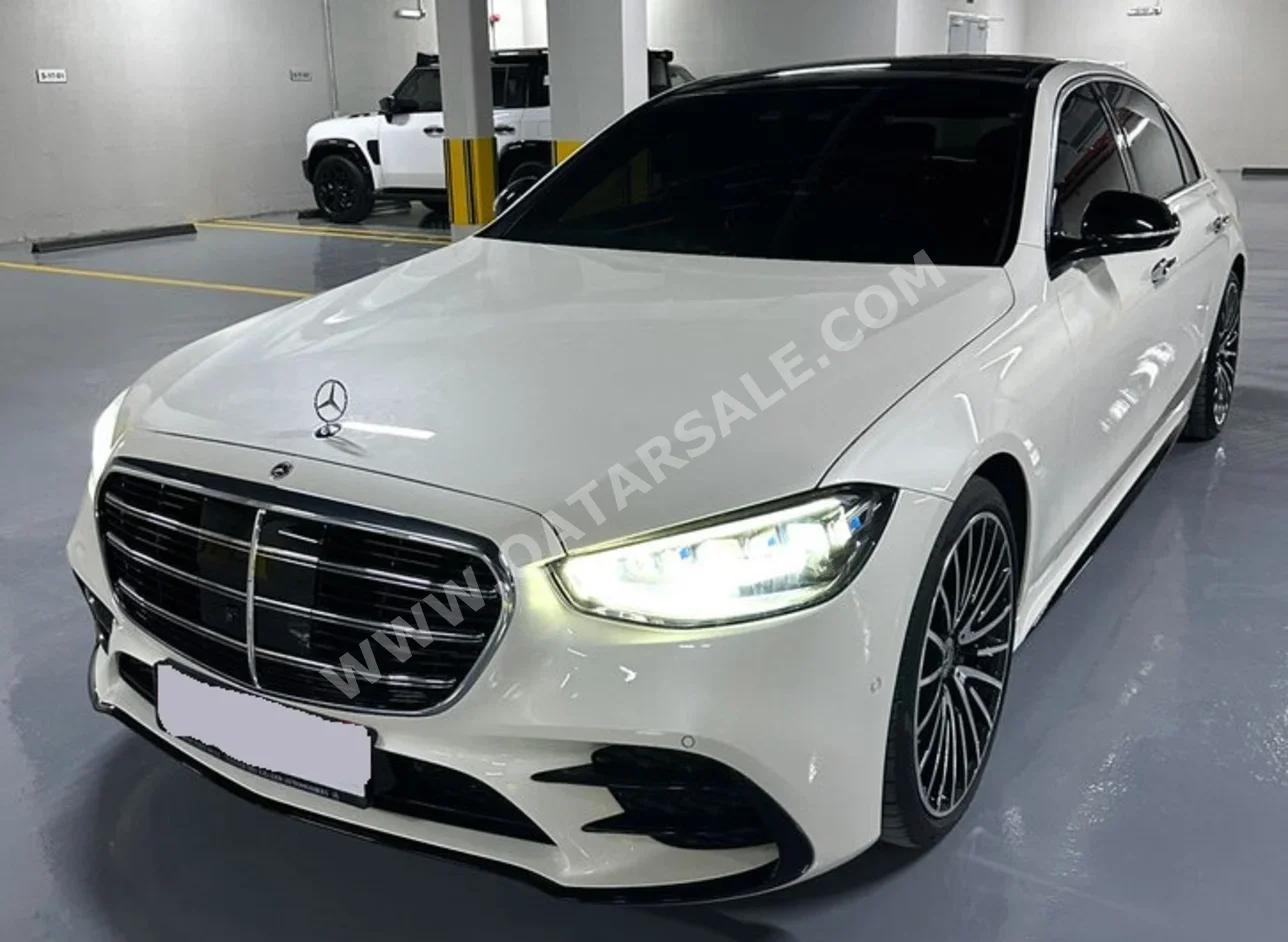Mercedes-Benz  S-Class  580  2022  Automatic  25,500 Km  8 Cylinder  Rear Wheel Drive (RWD)  Sedan  White  With Warranty