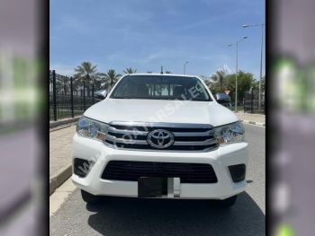 Toyota  Hilux  2021  Automatic  83,390 Km  4 Cylinder  Four Wheel Drive (4WD)  Pick Up  White