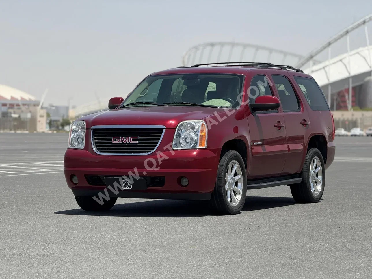 GMC  Yukon  2009  Automatic  210,000 Km  8 Cylinder  Four Wheel Drive (4WD)  SUV  Red