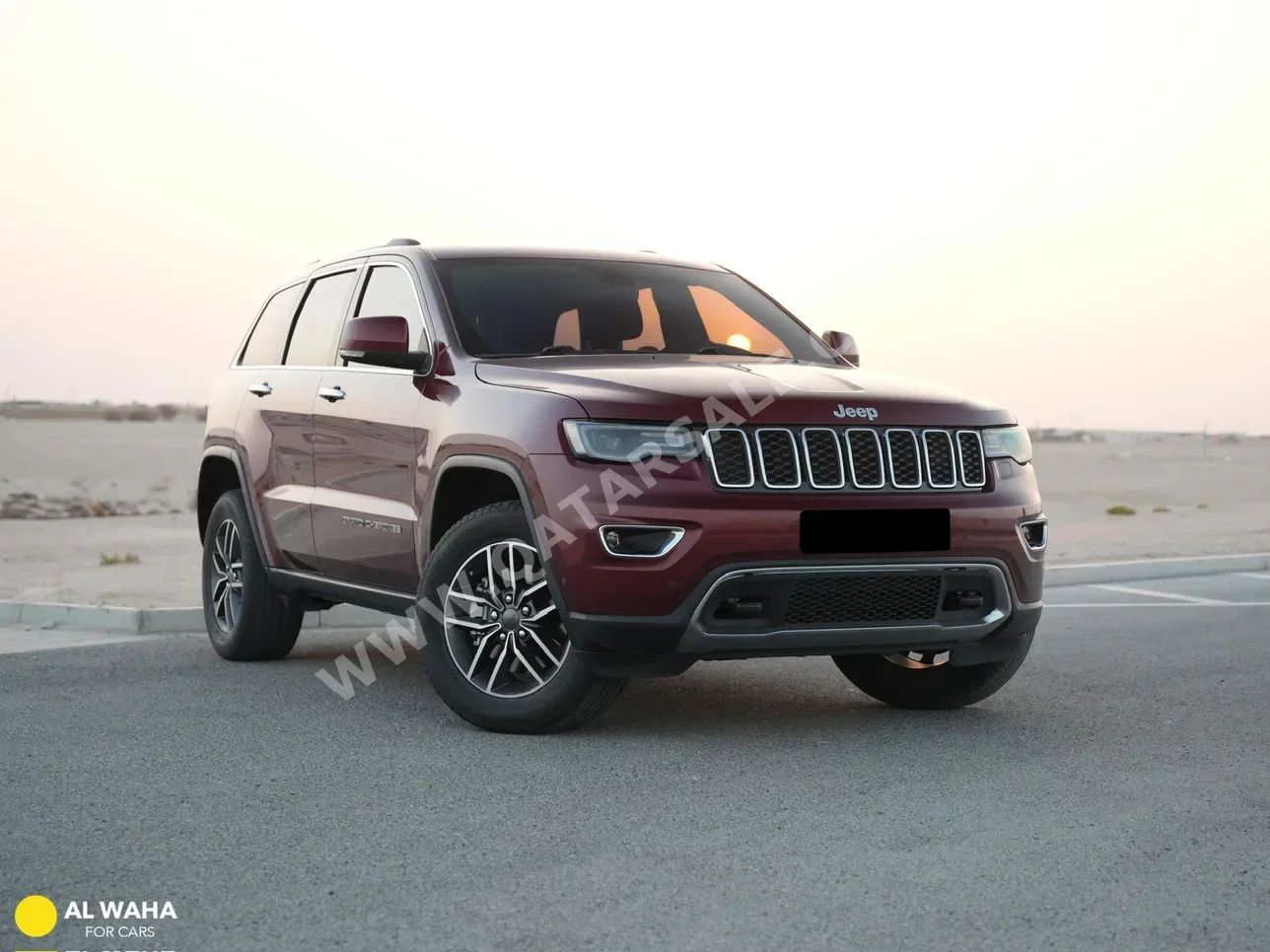 Jeep  Grand Cherokee  Limited  2021  Automatic  82,000 Km  8 Cylinder  Four Wheel Drive (4WD)  SUV  Maroon