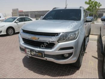 Chevrolet  TrailBlazer  LTZ  2018  Automatic  174,000 Km  6 Cylinder  Four Wheel Drive (4WD)  SUV  Silver