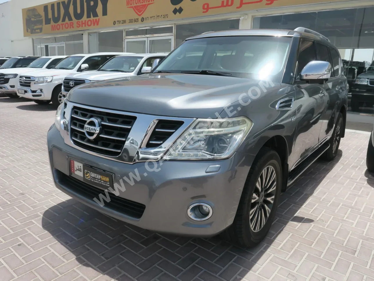 Nissan  Patrol  Platinum  2016  Automatic  204,000 Km  8 Cylinder  Four Wheel Drive (4WD)  SUV  Gray