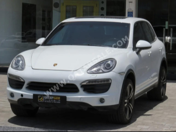 Porsche  Cayenne  S  2014  Automatic  126,000 Km  8 Cylinder  All Wheel Drive (AWD)  SUV  White