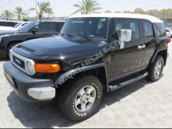 تويوتا  إف جي كروزر  2010  اوتوماتيك  217,000 كم  6 سلندر  دفع رباعي  اس يو في  أسود