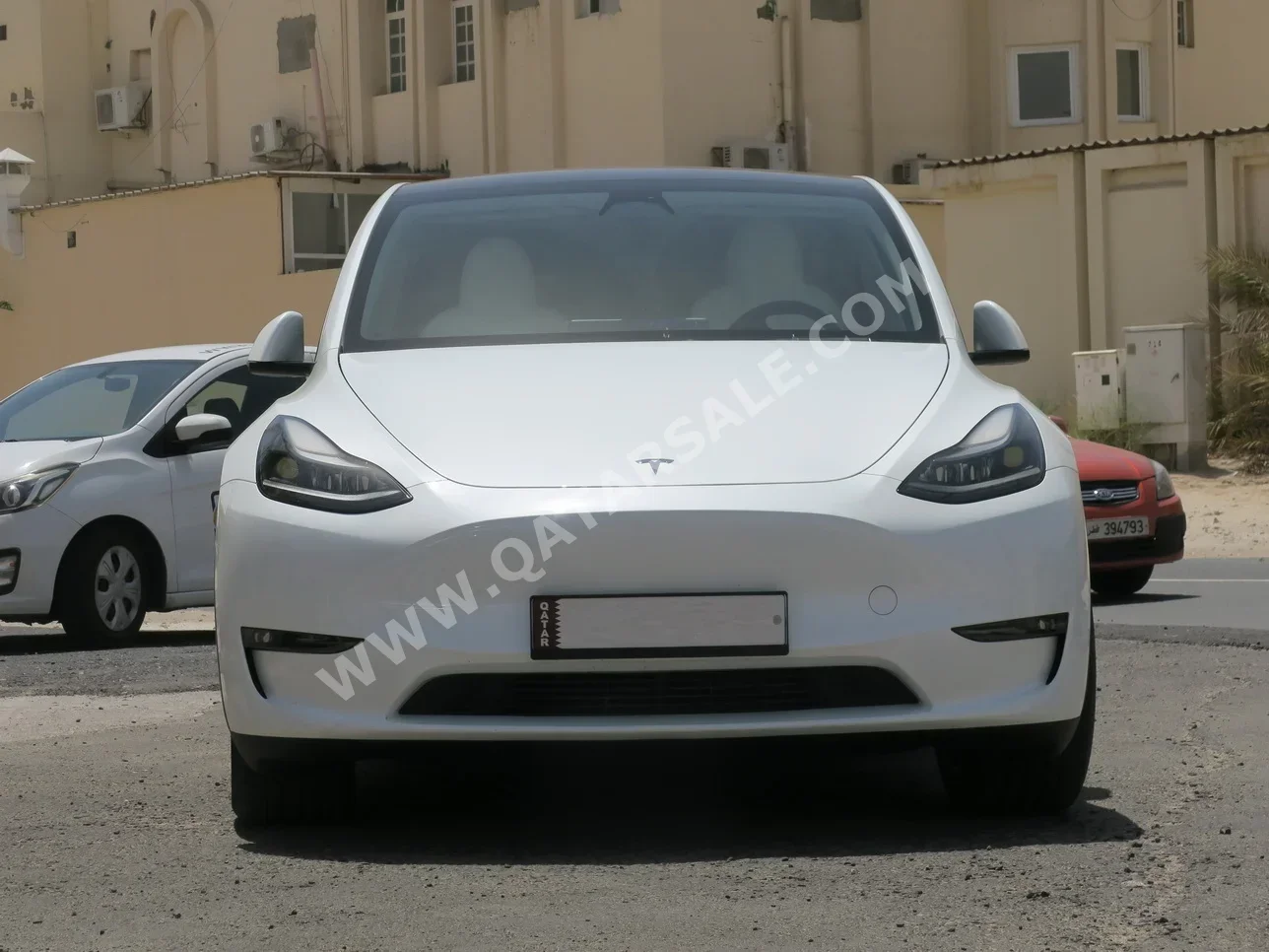 Tesla  Model Y  Long Range  2024  Automatic  20,000 Km  0 Cylinder  All Wheel Drive (AWD)  Hatchback  White  With Warranty