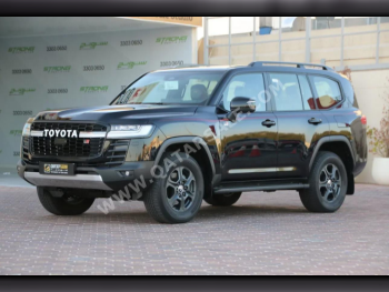 Toyota  Land Cruiser  GR Sport Twin Turbo  2025  Automatic  11,000 Km  6 Cylinder  Four Wheel Drive (4WD)  SUV  Black  With Warranty