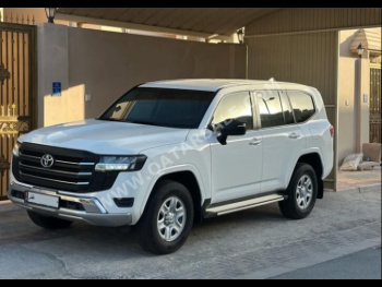 Toyota  Land Cruiser  GX  2024  Automatic  129,000 Km  6 Cylinder  Four Wheel Drive (4WD)  SUV  White