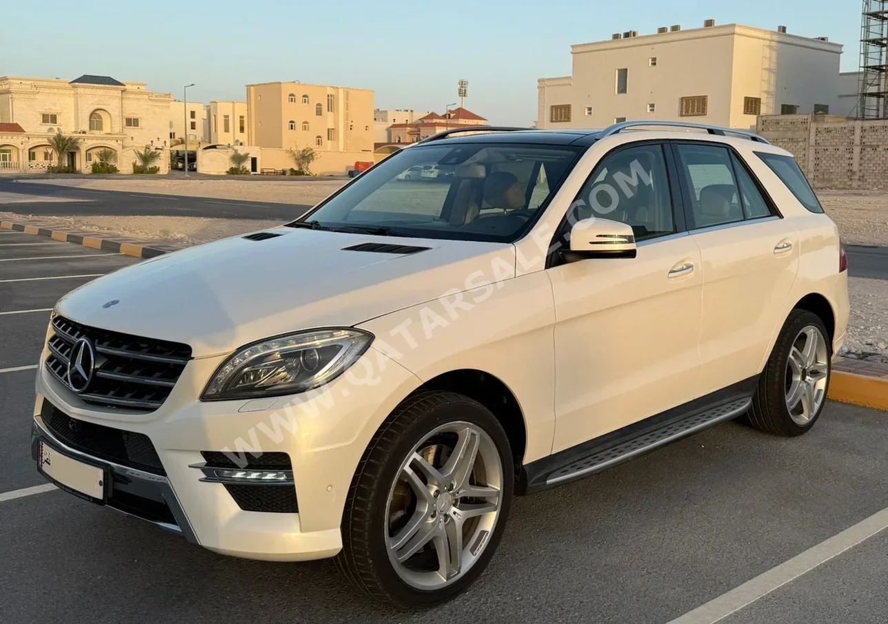  Mercedes-Benz  ML  400  2015  Automatic  168,000 Km  6 Cylinder  Four Wheel Drive (4WD)  SUV  White  With Warranty