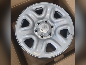 رنقات العجلات 17 بوصة  6  الألومنيوم  فضي  Land Cruiser GX  ضمان  مع التسليم  4 \  تويوتا