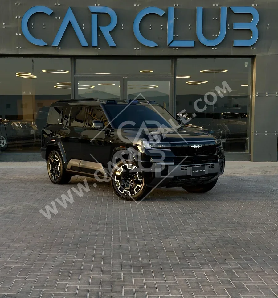 BYD  Leopard 8  Flagship  2025  Automatic  1,700 Km  4 Cylinder  Four Wheel Drive (4WD)  SUV  Black