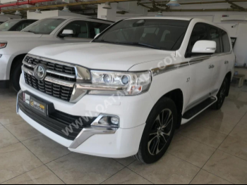 Toyota  Land Cruiser  VXR  2021  Automatic  58,000 Km  8 Cylinder  Four Wheel Drive (4WD)  SUV  White
