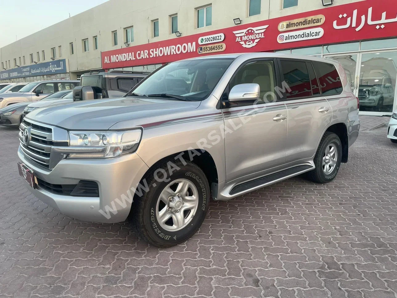 Toyota  Land Cruiser  GXR  2020  Automatic  129,000 Km  6 Cylinder  Four Wheel Drive (4WD)  SUV  Silver