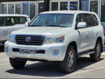 Toyota  Land Cruiser  G  2015  Automatic  186,000 Km  6 Cylinder  Four Wheel Drive (4WD)  SUV  White