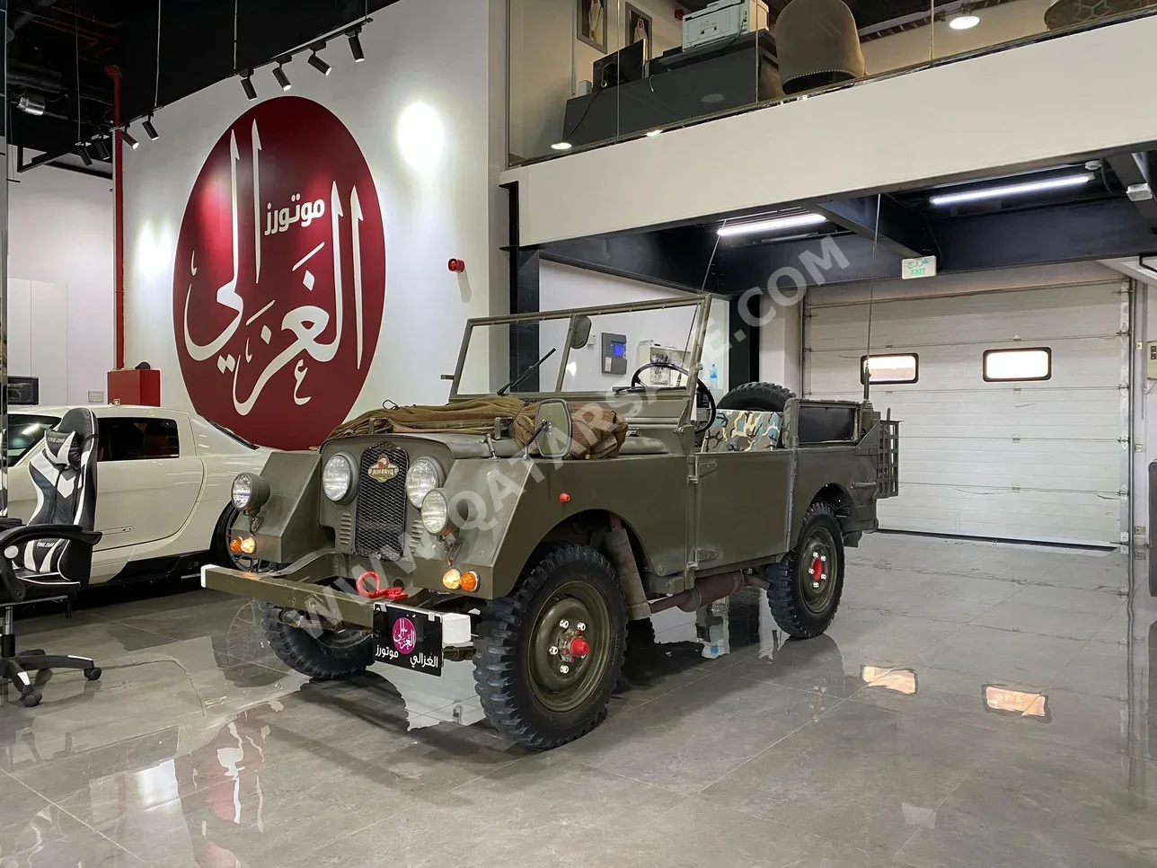لاند روفر  مينرفا  1952  عادي  25,000 كم  6 سلندر  دفع رباعي  كلاسك  أخضر