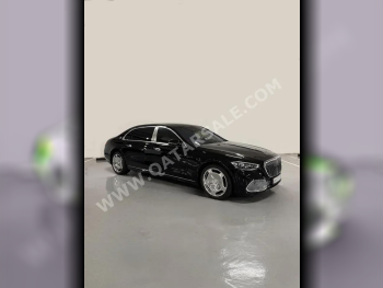 Mercedes-Benz  Maybach  S680  2023  Automatic  15,000 Km  12 Cylinder  All Wheel Drive (AWD)  Sedan  Black  With Warranty