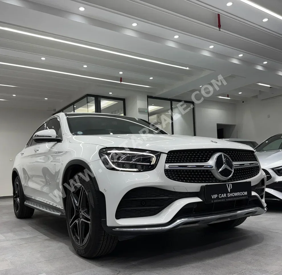 Mercedes-Benz  GLC  200  2023  Automatic  65,000 Km  4 Cylinder  Four Wheel Drive (4WD)  SUV  White