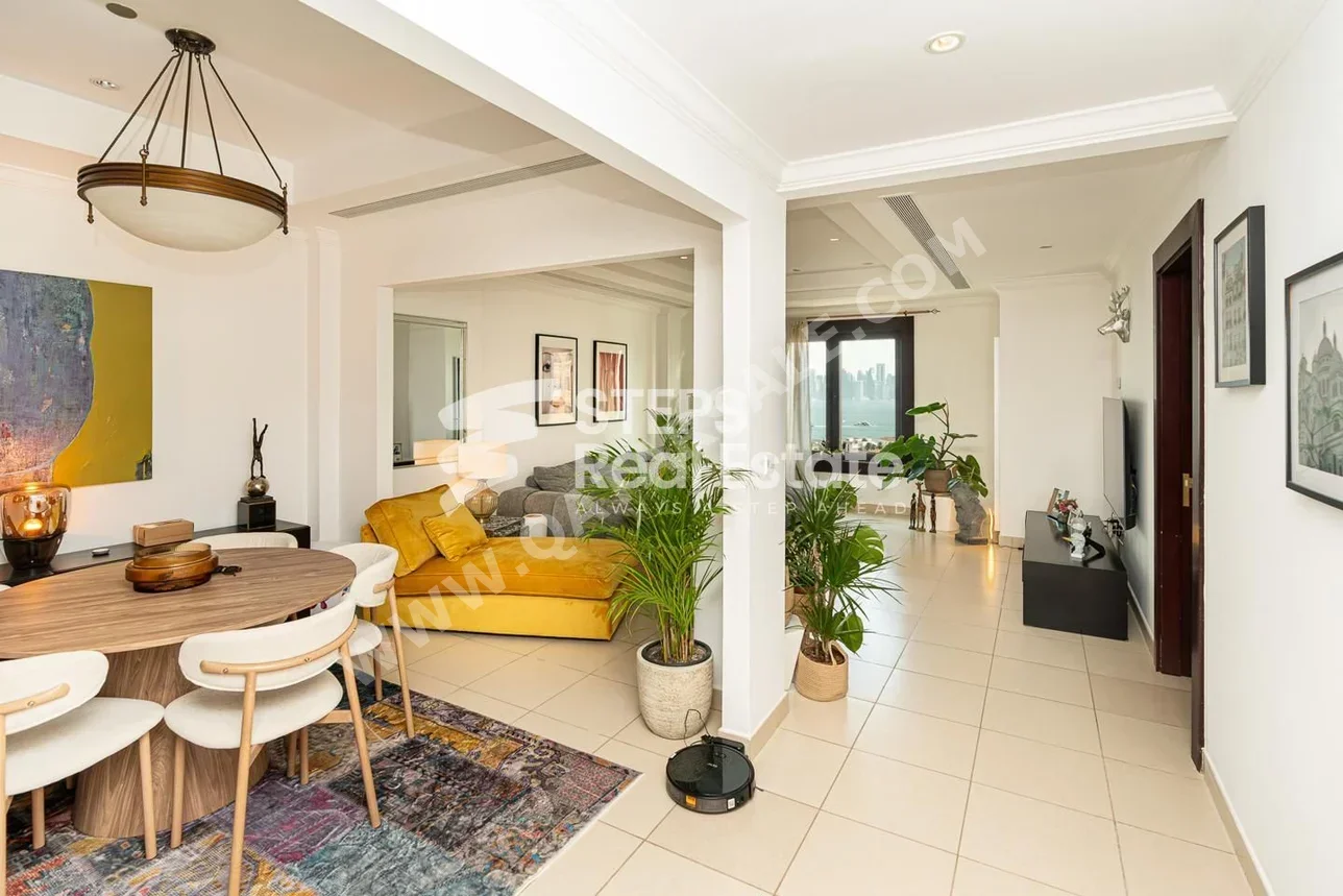 1 Bedrooms  Apartment  in Doha -  The Pearl  Fully Furnished