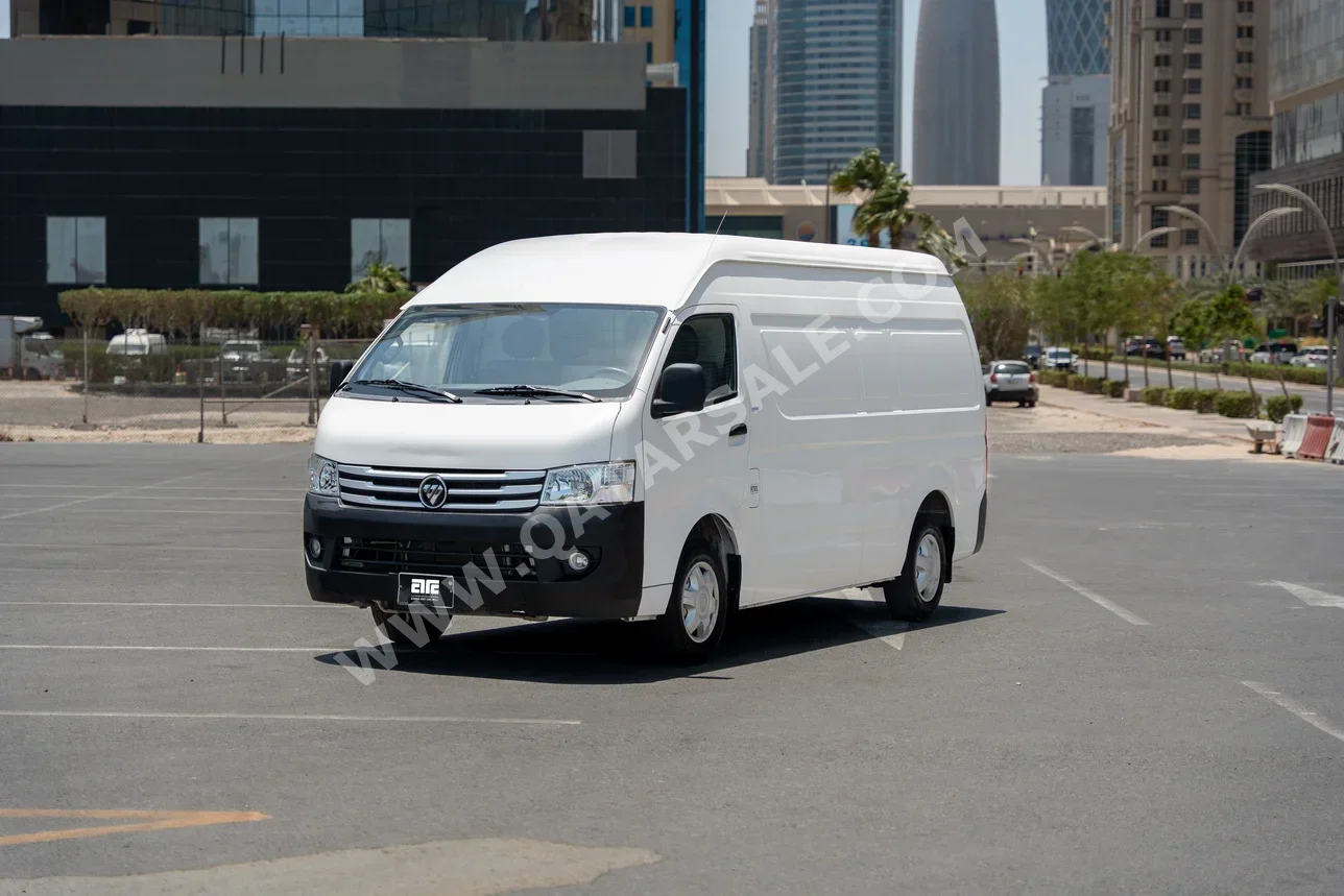 Foton  Van  2022  Manual  23,700 Km  4 Cylinder  Front Wheel Drive (FWD)  Van / Bus  White