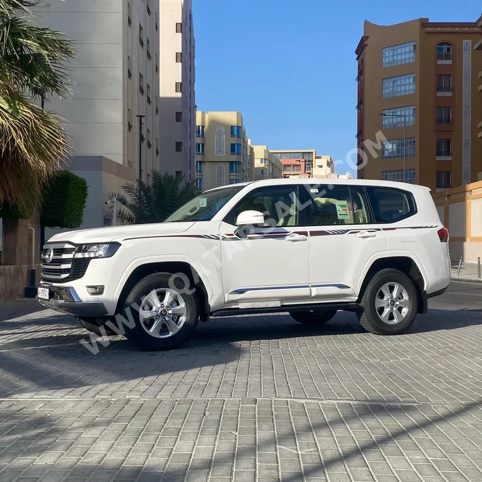 Toyota  Land Cruiser  GXR  2025  Automatic  0 Km  6 Cylinder  Four Wheel Drive (4WD)  SUV  White  With Warranty
